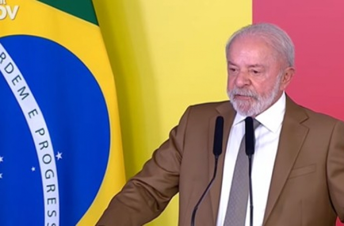 Lula zera PIS/Cofins do diesel para proteger população da alta internacional do petróleo