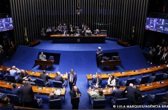 Alcolumbre trava tramitação da PEC do fim da 6x1 no Senado