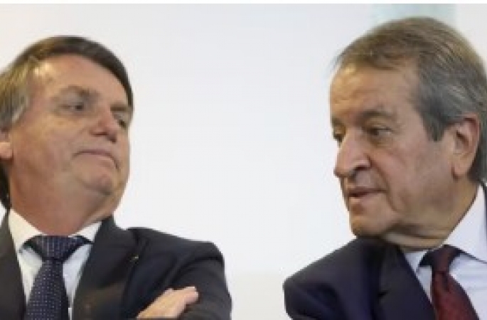 Valdemar diz que Eduardo Bolsonaro não tem votos e não respeita o pai