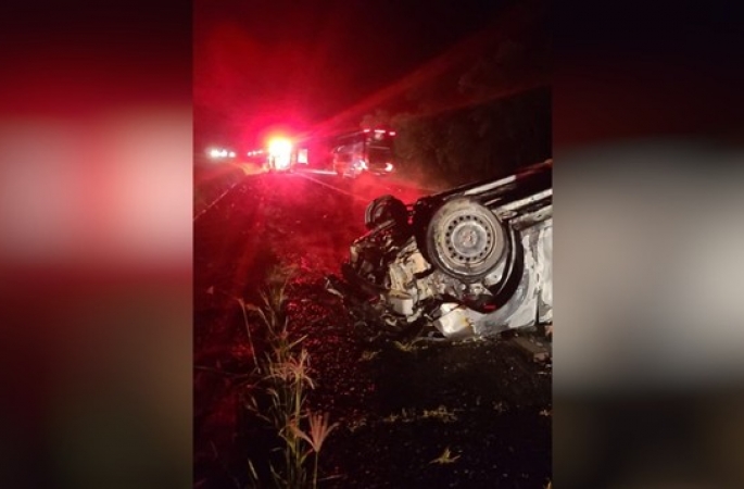 Corpos de três pessoas da mesma família mortas em acidente de carro em Avaré  são enterrados em Sorocaba