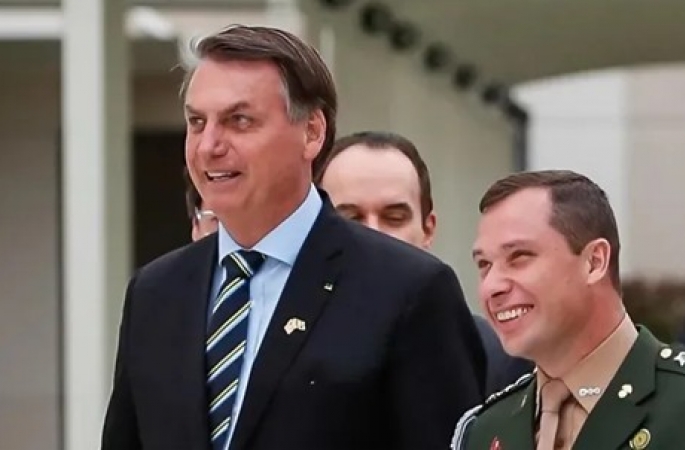 O calendário da Justiça Militar para definir se Bolsonaro vai perder o posto e a patente