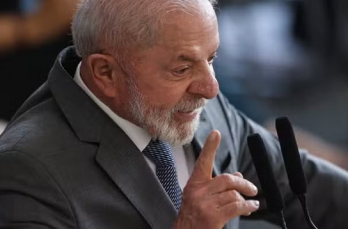 Americanos tentam criar “imagem de demônio”, diz Lula sobre tarifaço de Trump