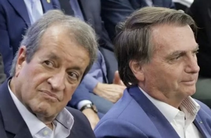 Após prisão, PL suspende salário e atividades partidárias de Bolsonaro