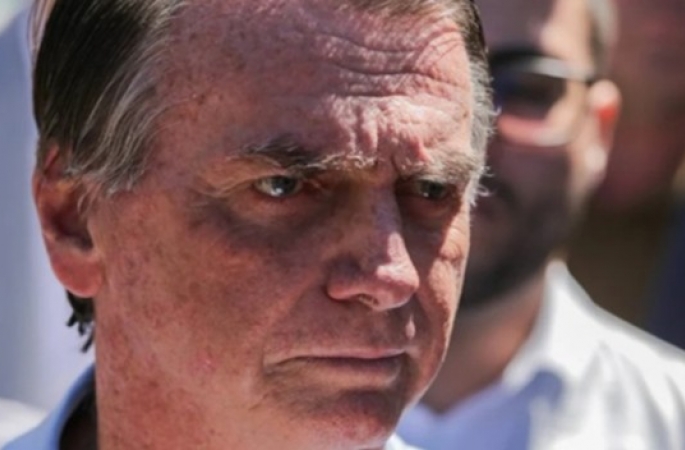 Bolsonaro reclama do barulho de ar-condicionado em prisão na PF