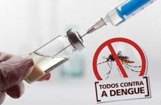 Jovens de 10 a 14 anos começam a ser vacinados contra a dengue
