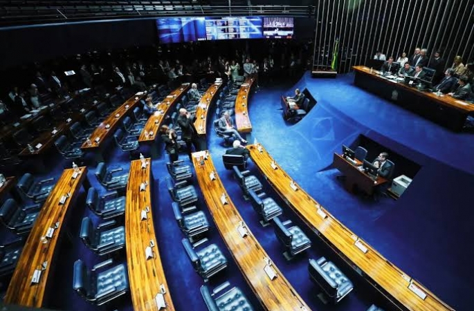 Fim da 6x1 completa 2 meses parado no Senado e sem calendário definido
