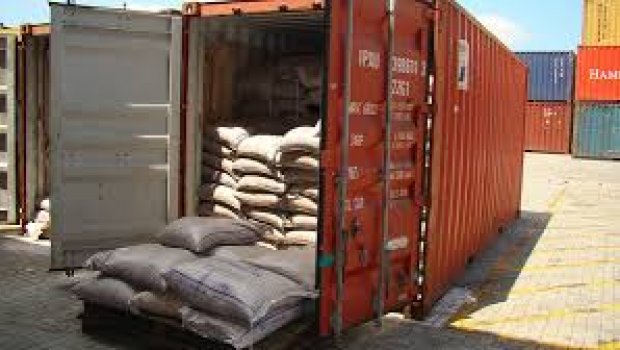 Tráfico internacional avança com uso de contêineres e Brasil pede ajuda à ONU