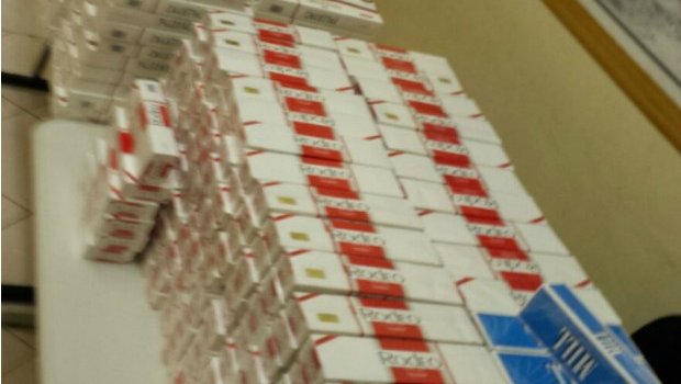 Homem é detido com 4,6 mil maços de cigarro contrabandeados em Avaré