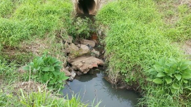 Moradora denuncia ao MPF vazamento de esgoto em bairro em Avaré