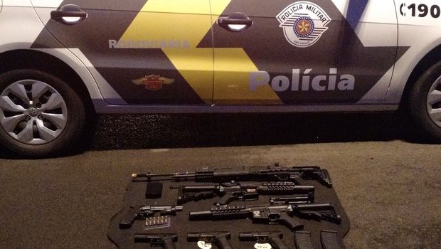 Armas de pressão e munições são apreendidas em rodovia de Itatinga