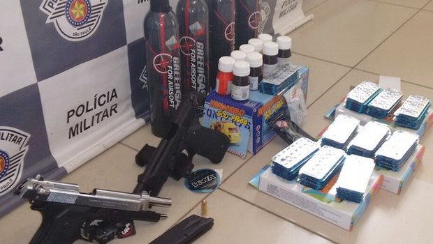 Idoso é preso com 3 mil estimulantes sexuais na Castello Branco em Avaré