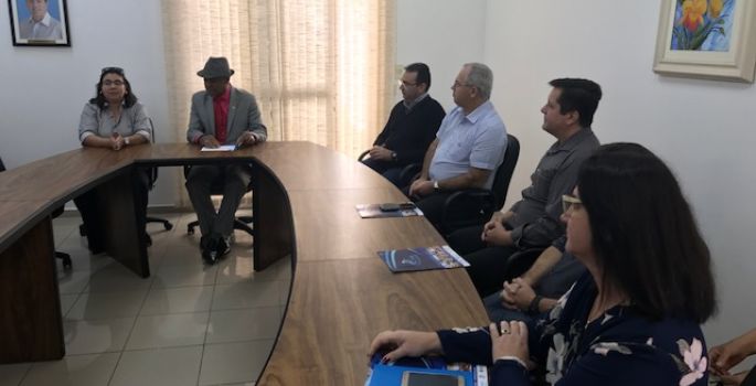 PSC de Avaré recebe visita de deputado