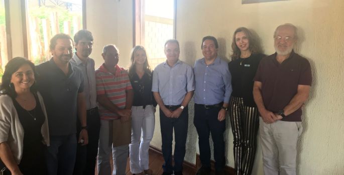 Entidades recebem deputado em Avaré