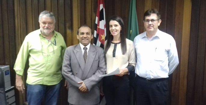 Avaré: Indústria e Comércio requer concessão dos barracões do IBC e da Ceagesp