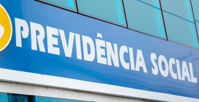 Veja quando compensa se aposentar já ou esperar mais após a reforma da Previdência