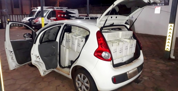 Dupla é detida com carga de mais de 11 mil óculos sem nota fiscal em rodovia de Itatinga