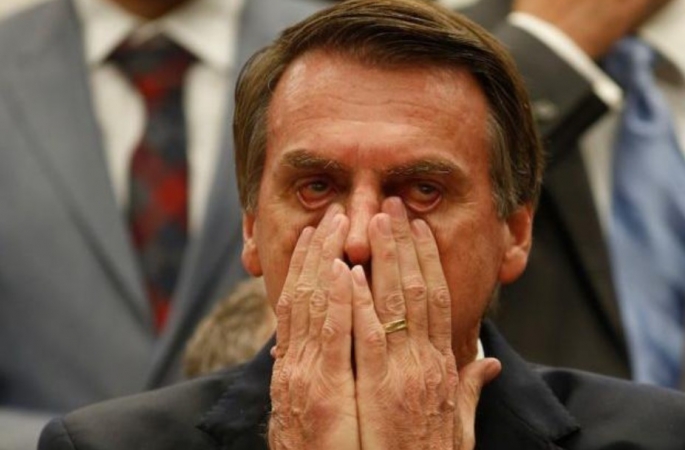 Bolsonaro, enfim, é punido