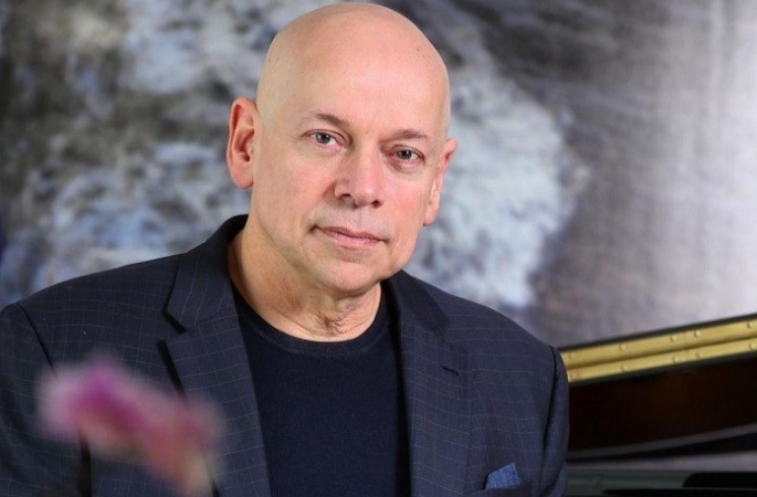 Quem expõe filho ao perigo excessivo pode perdê-lo; quem o preserva de todo o mal, igualmente