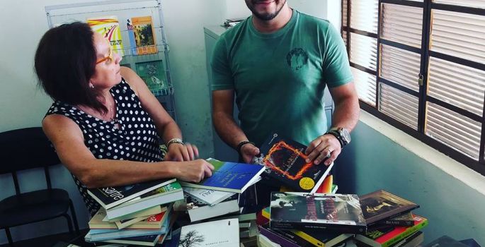 Biblioteca arrecadou cerca de mil livros para o acervo municipal