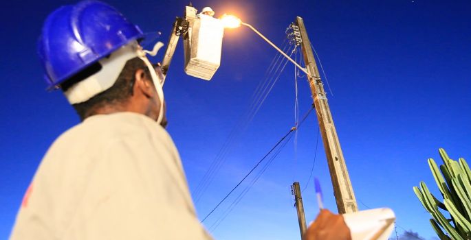 Prefeitura relata que já atendeu 90% dos pedidos de reparo de lâmpadas públicas