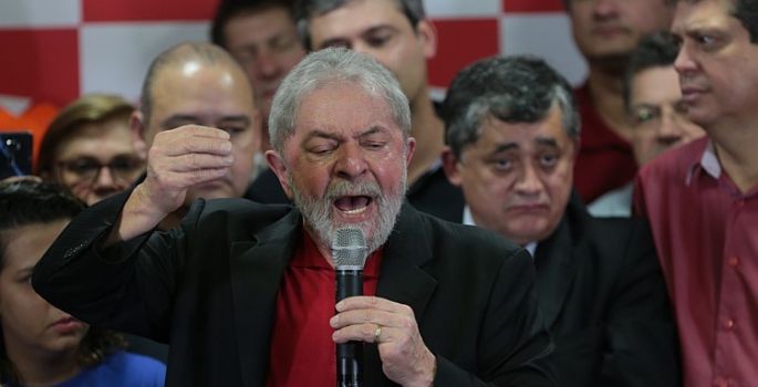 “Não me tiraram do jogo”, diz Lula condenado