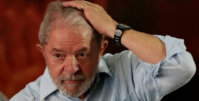 PT vê prisão iminente de Lula e faz reunião de emergência em SP