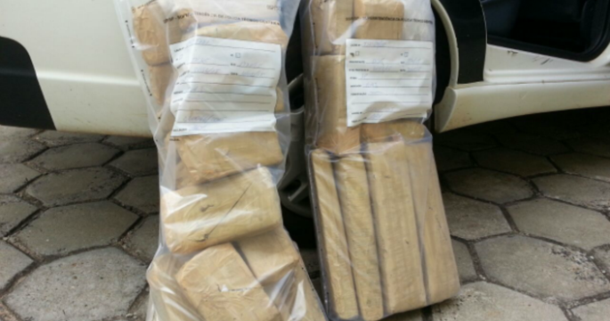 Homem é preso com drogas durante operação da polícia na SP-280