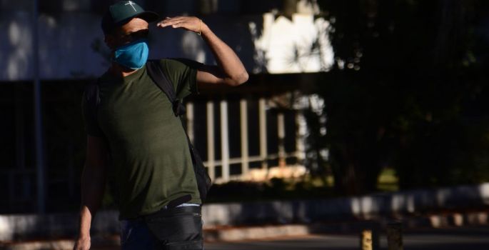 Governo de SP lança site para orientar sobre uso correto de máscaras