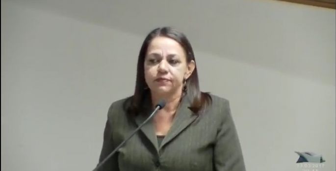 “Por muito menos seu pai está tendo um final como esse”, destaca tucana