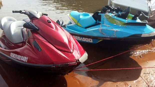 Acidente entre motos aquáticas deixa genro morto e sogro ferido em Avaré