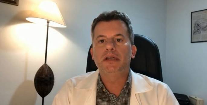 Médica tem tripla infecção e especialista de Botucatu faz alerta sobre a covid
