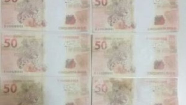 Homem é preso após ser flagrado com notas de R$ 50 falsas