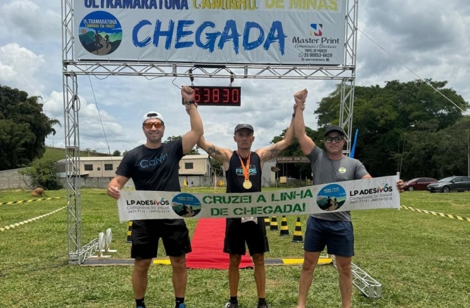 Maratonista de Avaré vence prova de resistência nas montanhas de Minas Gerais
