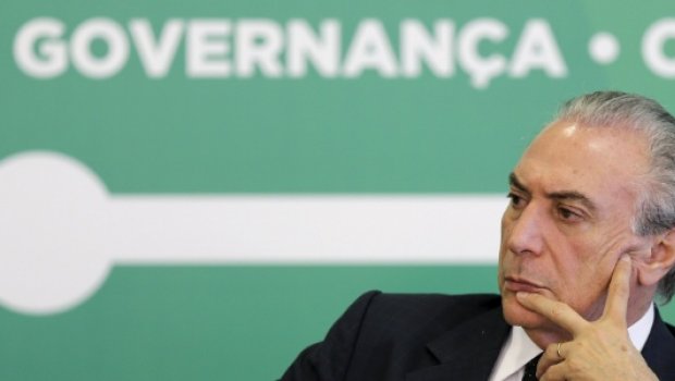 Para Temer e aliados, suspensão é desespero do governo e não tem efeito
