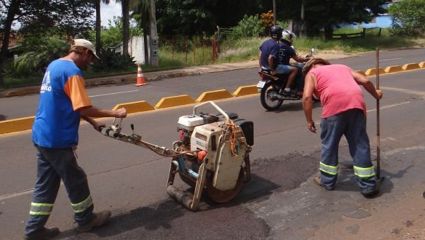 Justiça suspende licitação do “tapa buracos” em Avaré