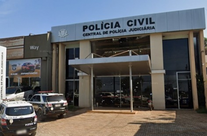 Homem é encontrado morto e com rosto desfigurado em praça no interior de SP; casal confessou crime