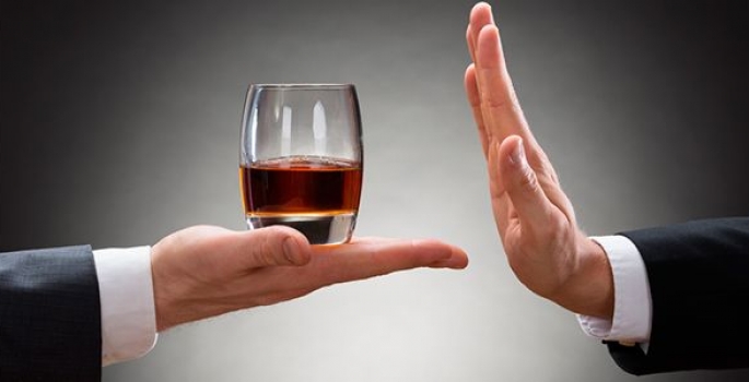 Justiça dá liminar à ACIA e venda de bebidas vira “guerra jurídica”