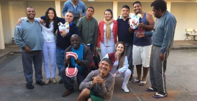 Projeto Sorridente da FSP é executado na Fundação Padre Emílio Immoos