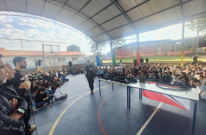 Polícia Civil realiza palestra para estudantes de escola cívico-militar em Avaré