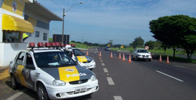 Motorista é flagrado em rodovia de Avaré com veículo roubado
