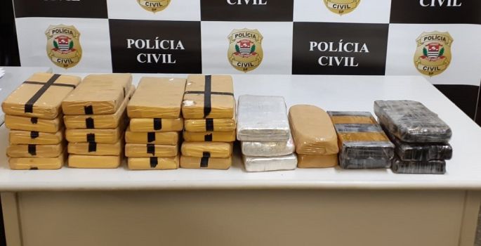 Homem é preso com quase 30 quilos de cocaína na Rodovia Castello Branco em Avaré
