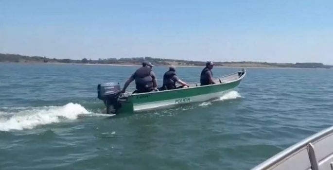 Polícia Ambiental faz ações para orientar pescadores sobre a piracema em Avaré