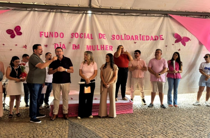 Evento em homenagem às mulheres reúne serviços, histórias inspiradoras e grande participação no Largo São João