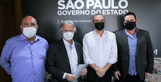 Jô Silvestre anuncia moradias para Avaré