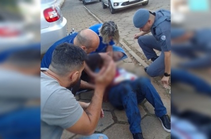 Professora é esfaqueada em frente à escola onde trabalha no interior de SP