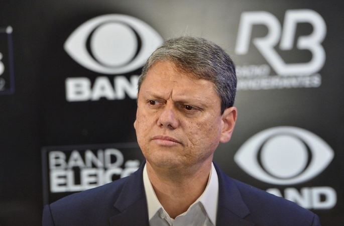 Tarcísio defende ampliar câmeras em PMs: “Estava completamente errado”