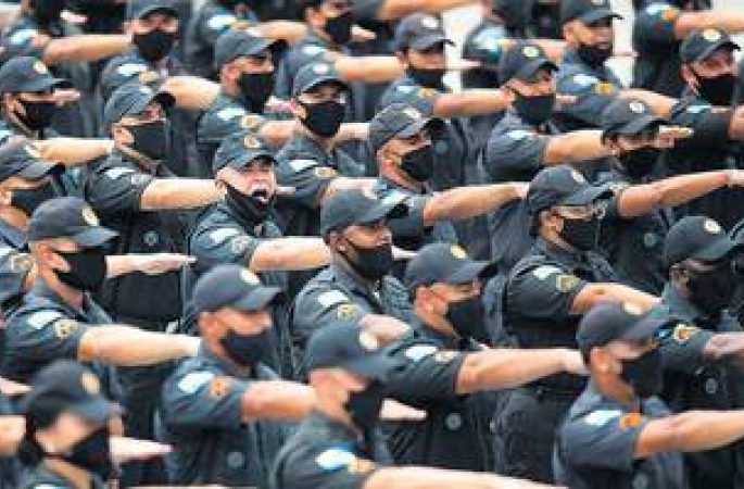 Eleições têm 1.866 policiais candidatos, 27% a mais do que em 2018