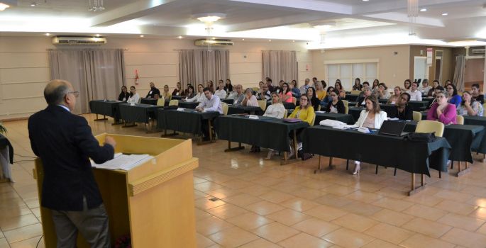 Curso sobre saúde feminina reúne médicos e enfermeiros em Avaré