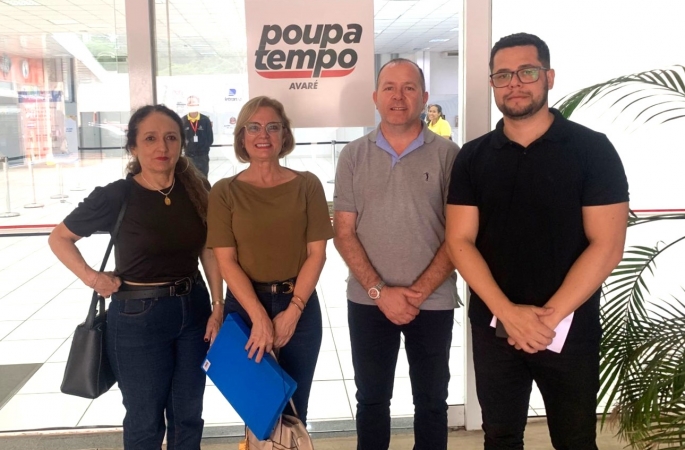 Gestora estadual visita obras no Poupatempo de Avaré