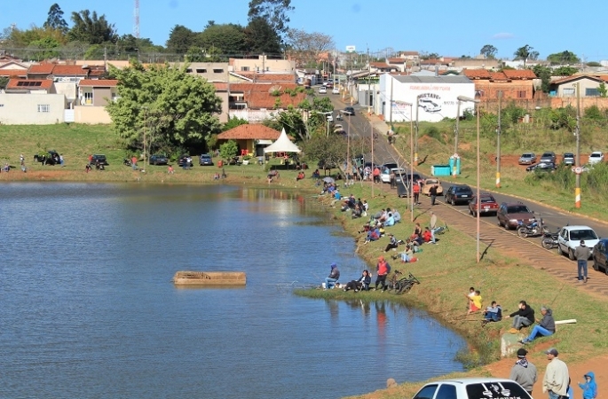 Dia dos Pais será comemorado com evento de pesca no lago Bertha Bannwart